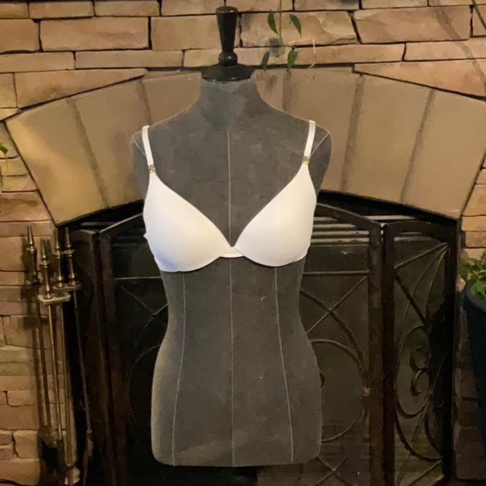 Victoria Secret Bra 34 c